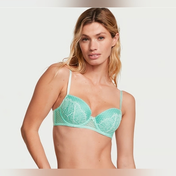 Victoria's Secret Underwire Floral Lace Bra - Picture 6 of 6